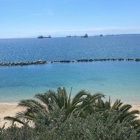 La Perla Del Borgo Apartment Taranto Bagian luar foto