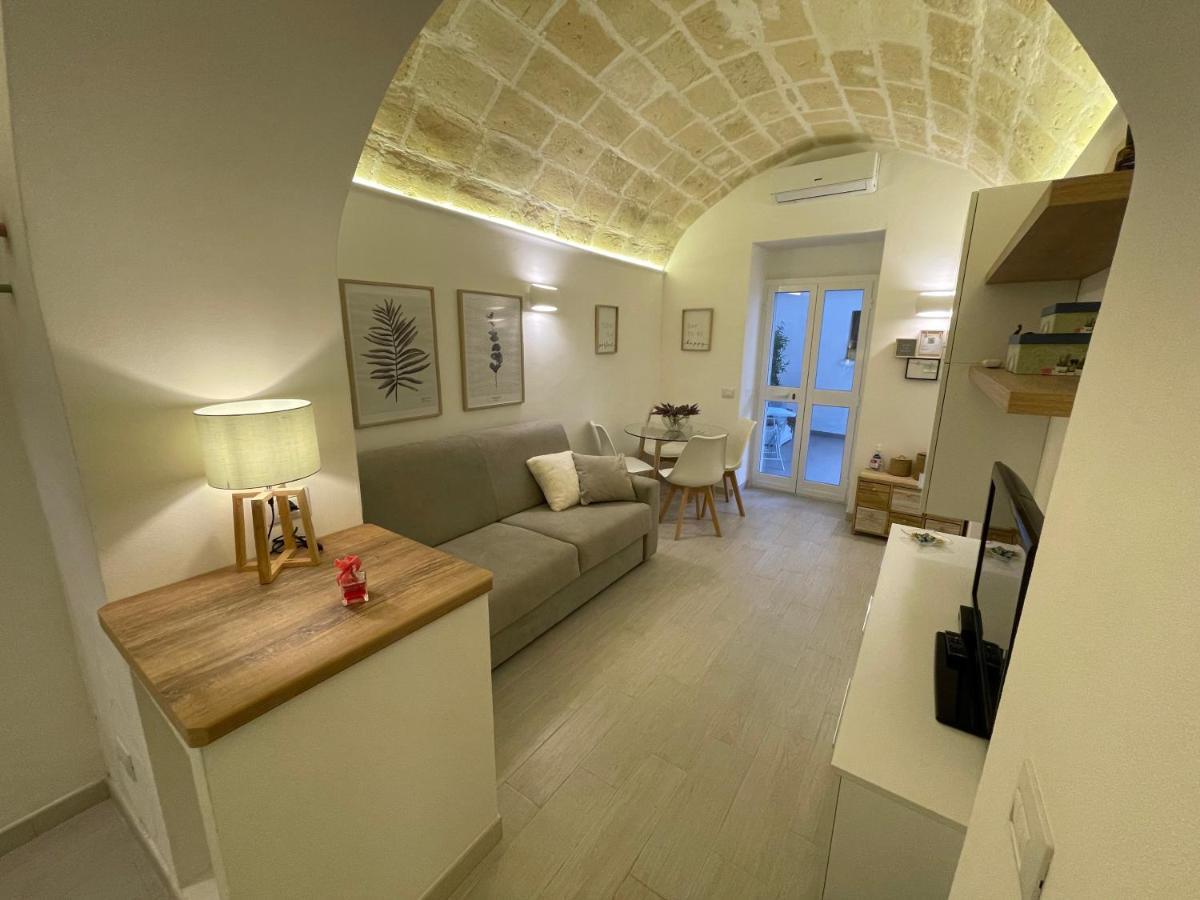 La Perla Del Borgo Apartment Taranto Bagian luar foto