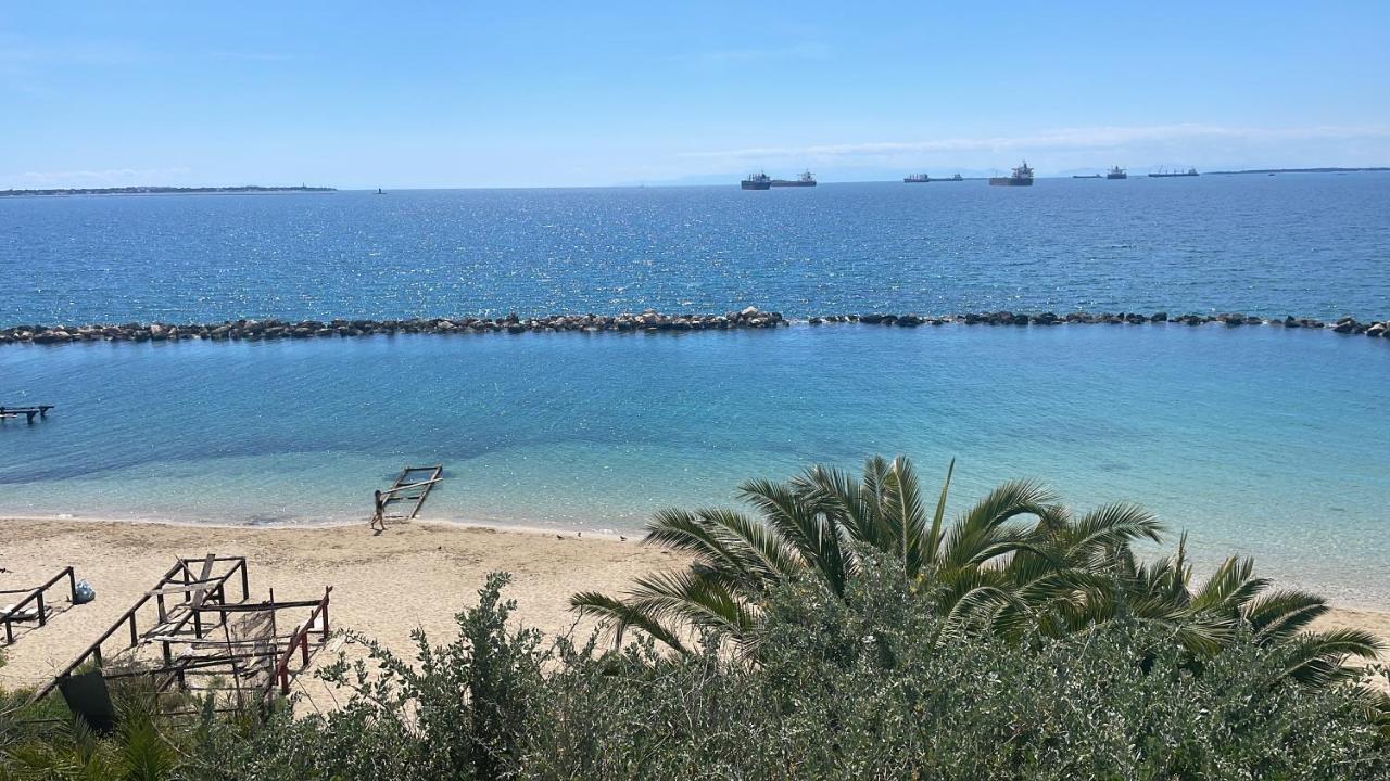 La Perla Del Borgo Apartment Taranto Bagian luar foto